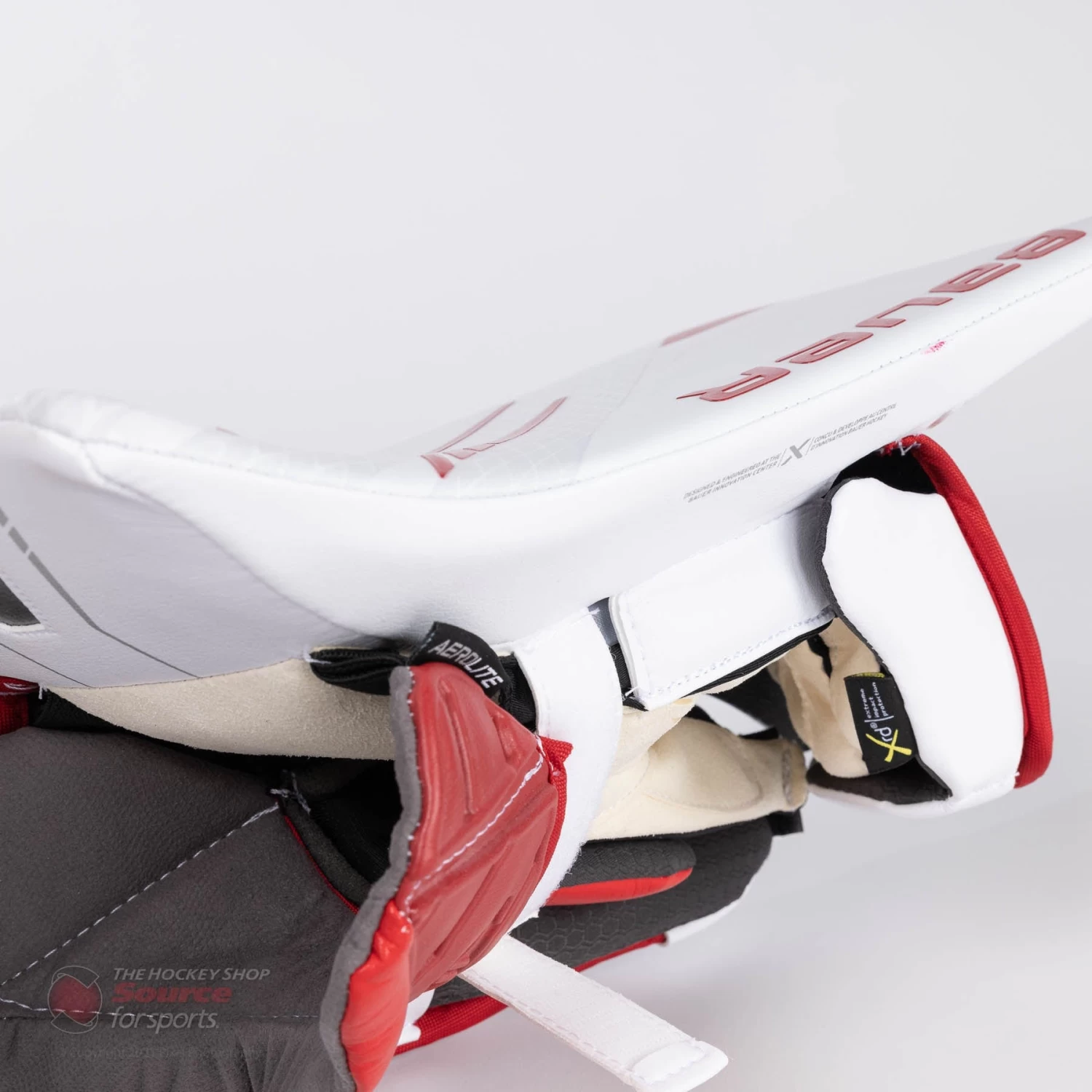 Bauer Vapor HyperLite Senior Goalie Blocker 8 Bauer Vapor HyperLite Senior Goalie Blocker - Image 8