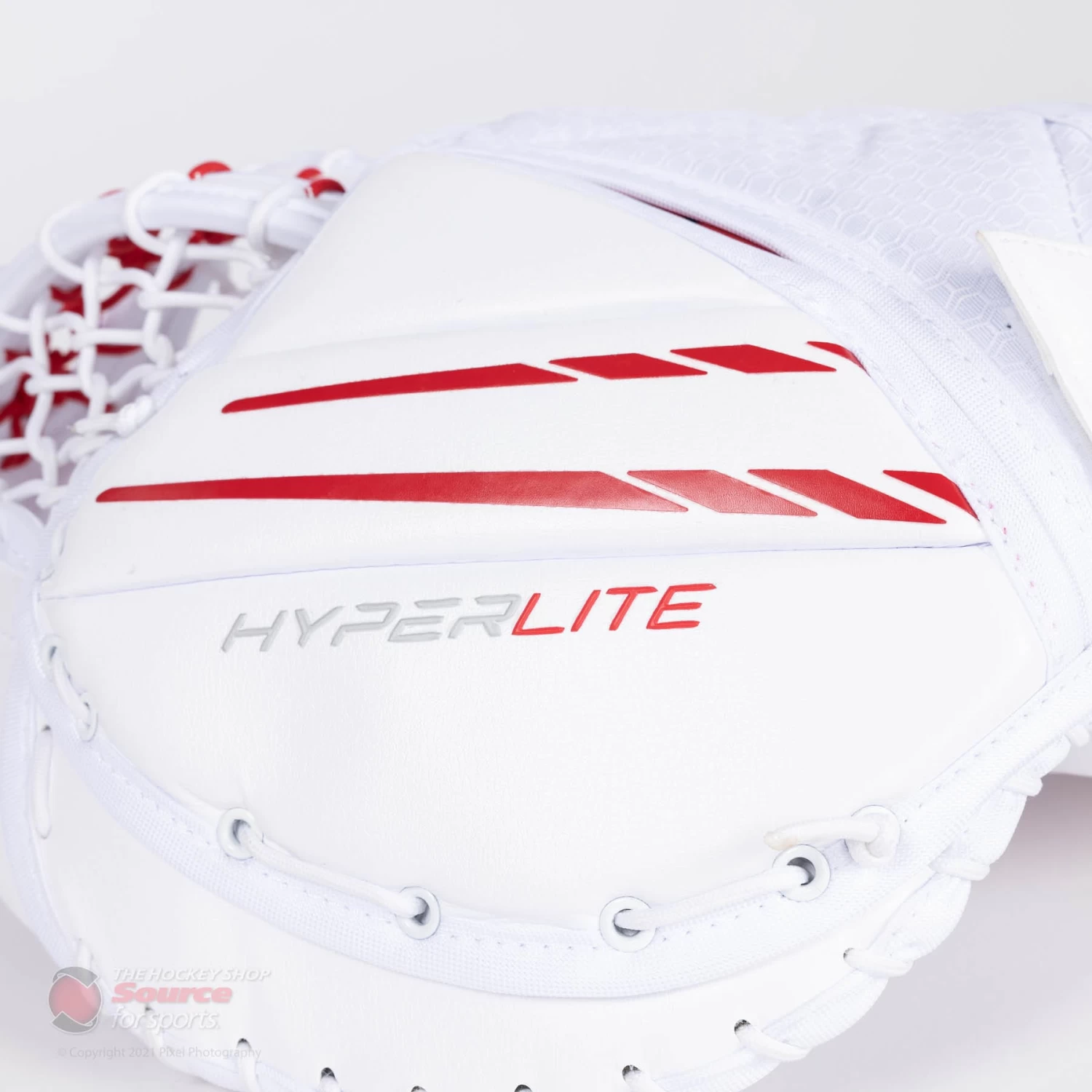 Bauer Vapor HyperLite Senior Goalie Catcher 4 Bauer Vapor HyperLite Senior Goalie Catcher - Image 4