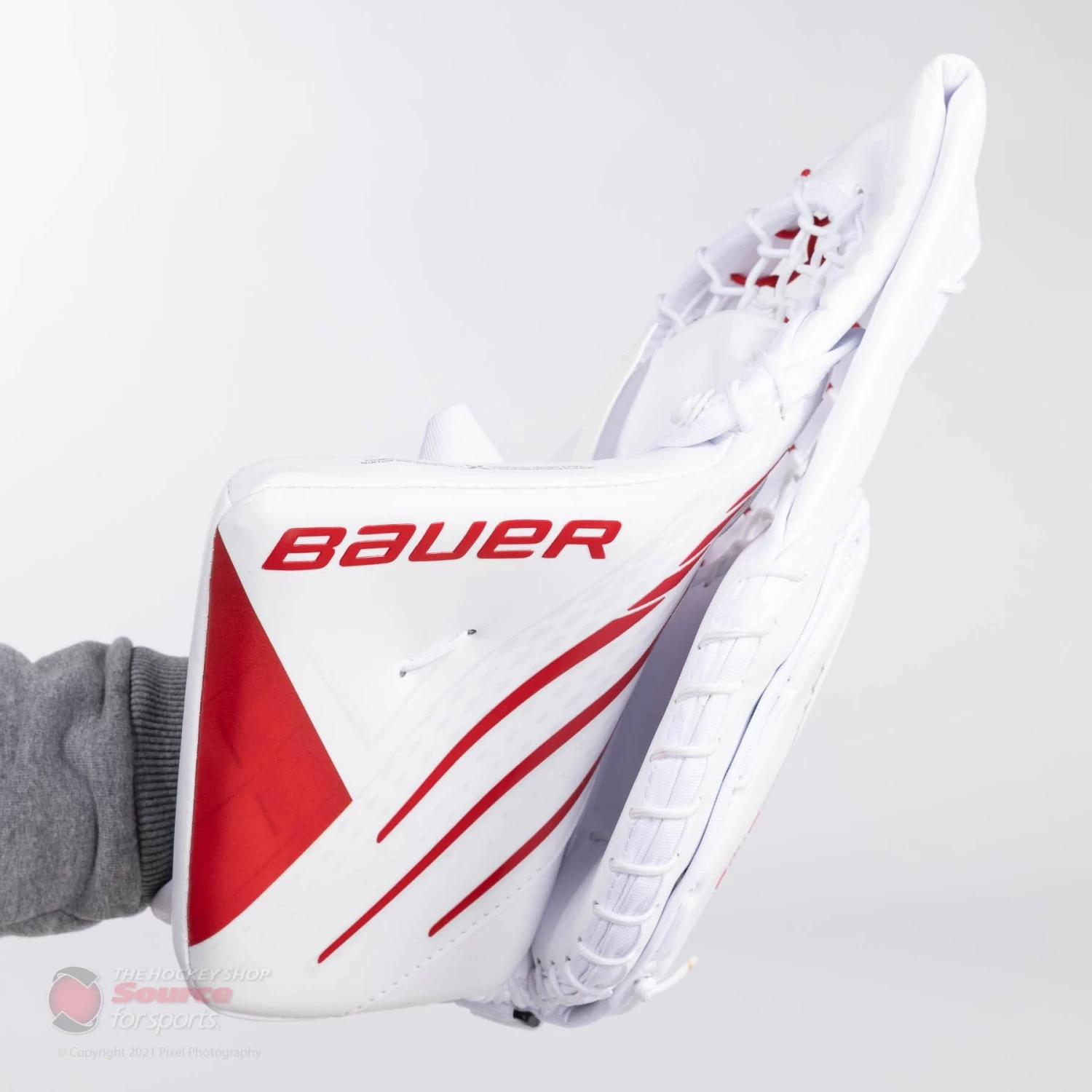 Bauer Vapor HyperLite Senior Goalie Catcher 2 Bauer Vapor HyperLite Senior Goalie Catcher - Image 2
