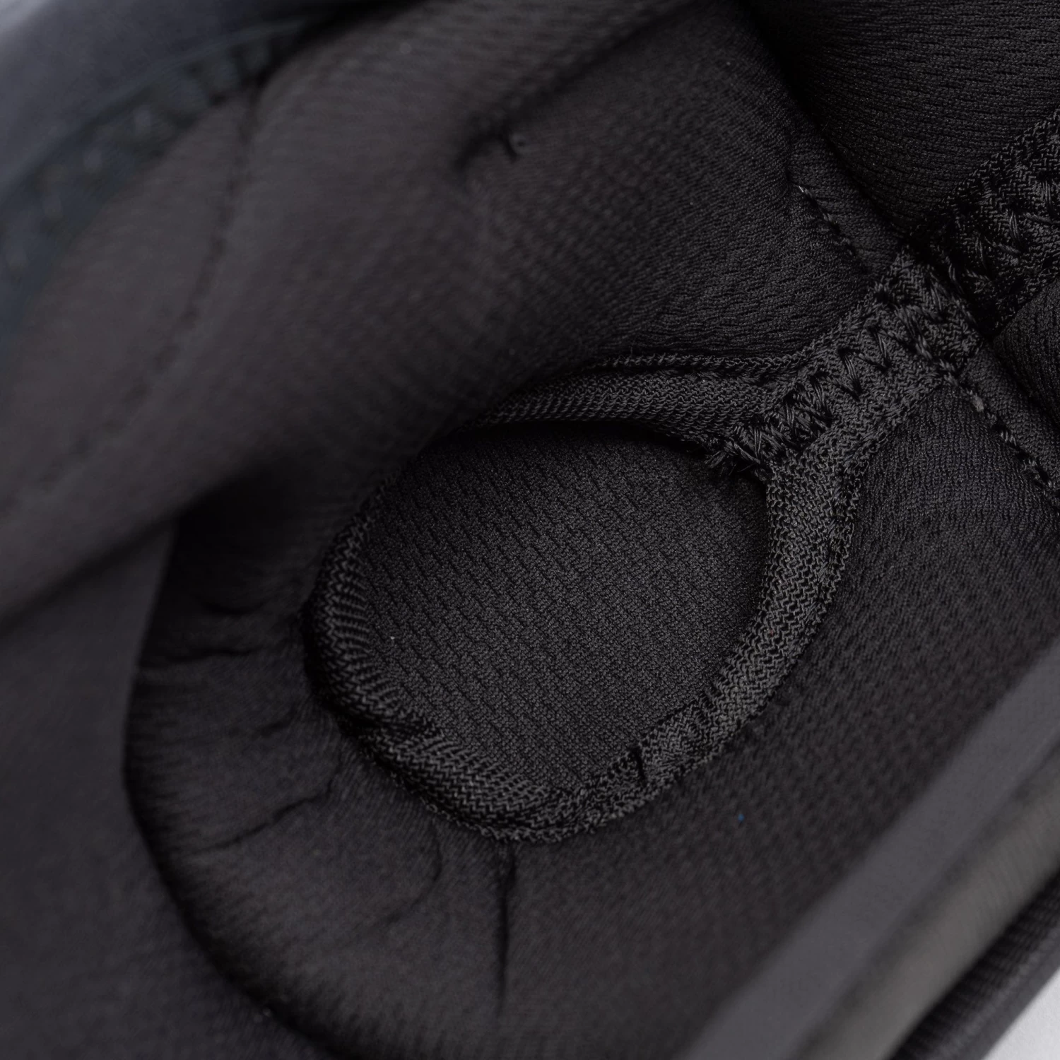 Bauer Supreme Matrix Intermediate Hockey Elbow Pads 8 Bauer Supreme Matrix Intermediate Hockey Elbow Pads - Image 8