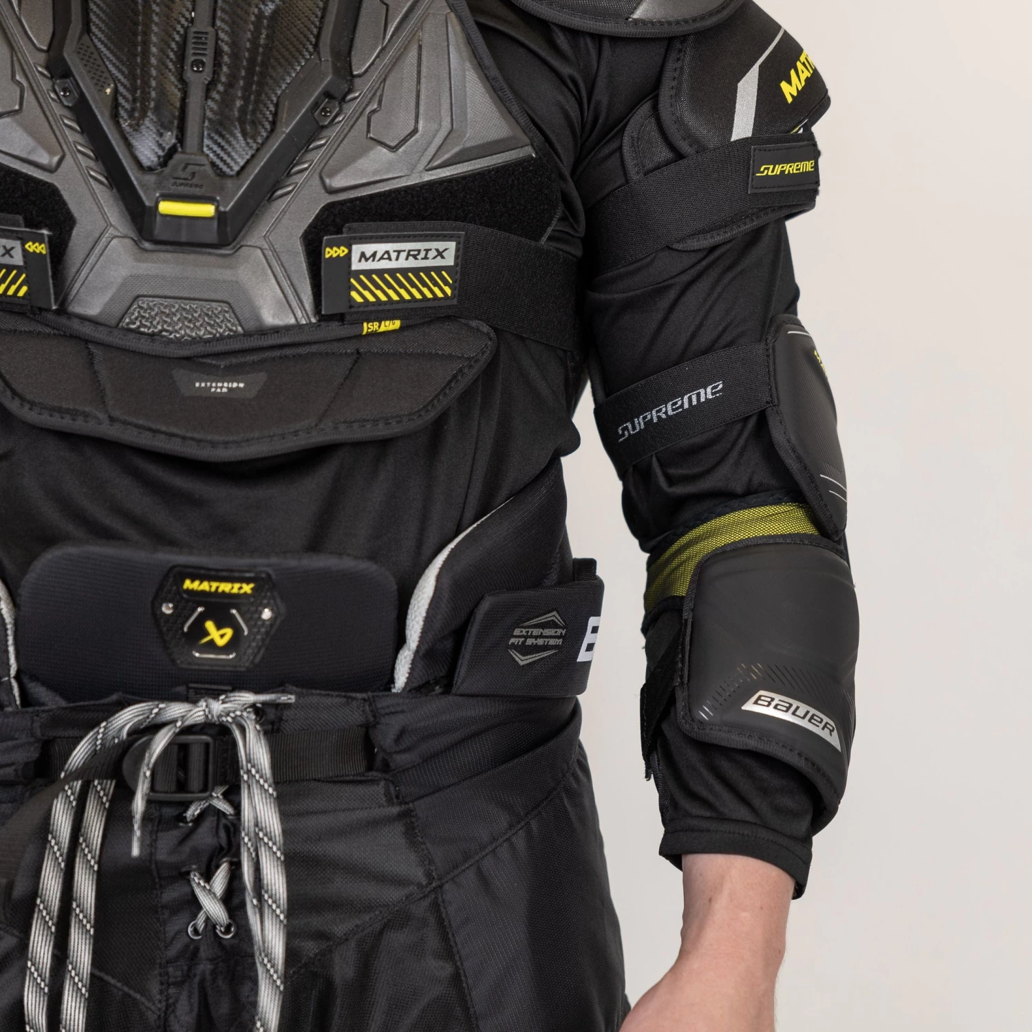 Bauer Supreme Matrix Intermediate Hockey Elbow Pads 7 Bauer Supreme Matrix Intermediate Hockey Elbow Pads - Image 7