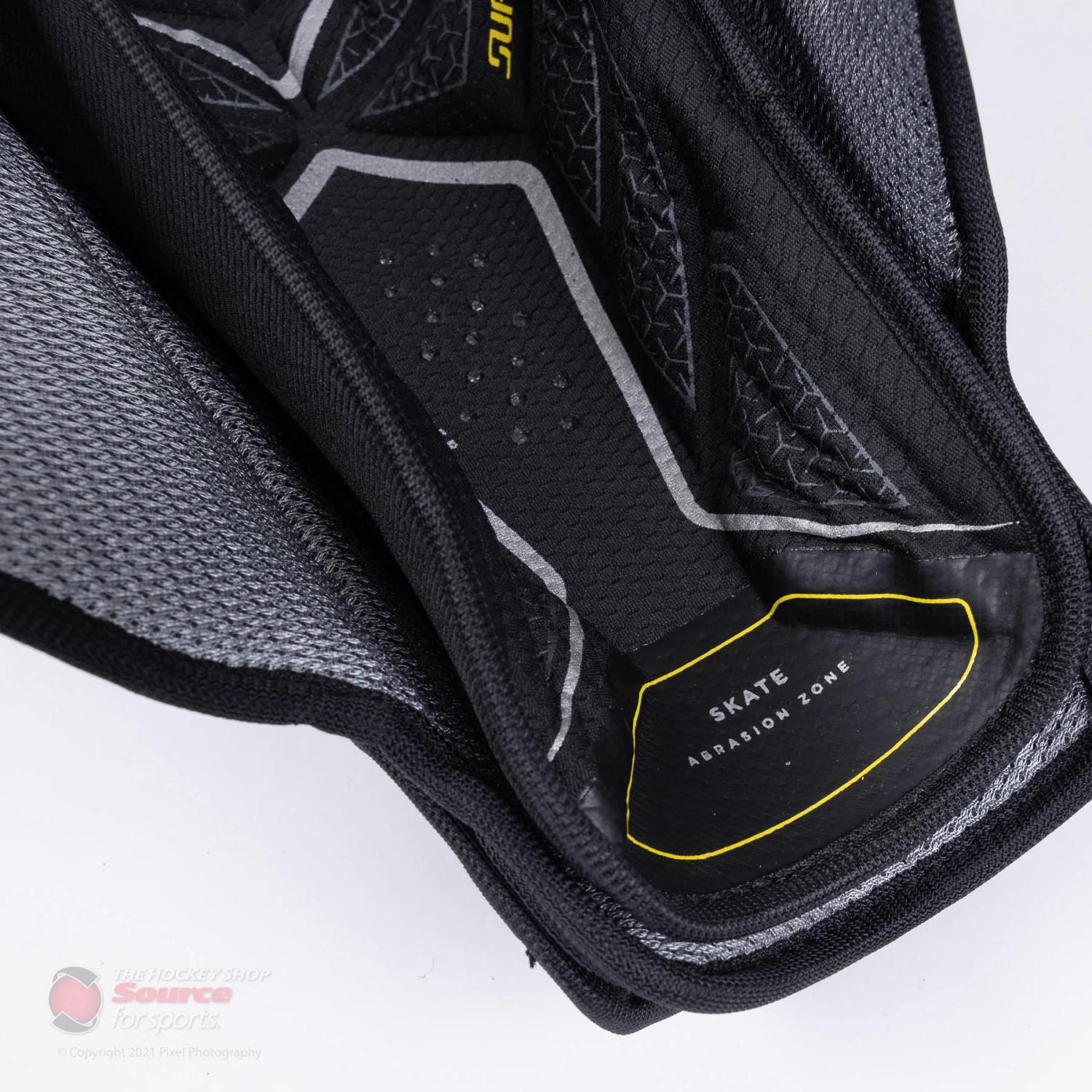 Bauer Supreme UltraSonic Intermediate Hockey Shin Guards 12 Bauer Supreme UltraSonic Intermediate Hockey Shin Guards - Image 12