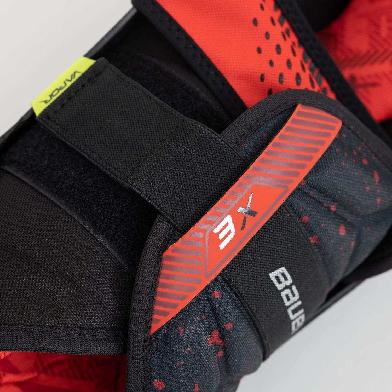 Bauer Vapor 3X Senior Hockey Shin Guards 17 Bauer Vapor 3X Senior Hockey Shin Guards - Image 17