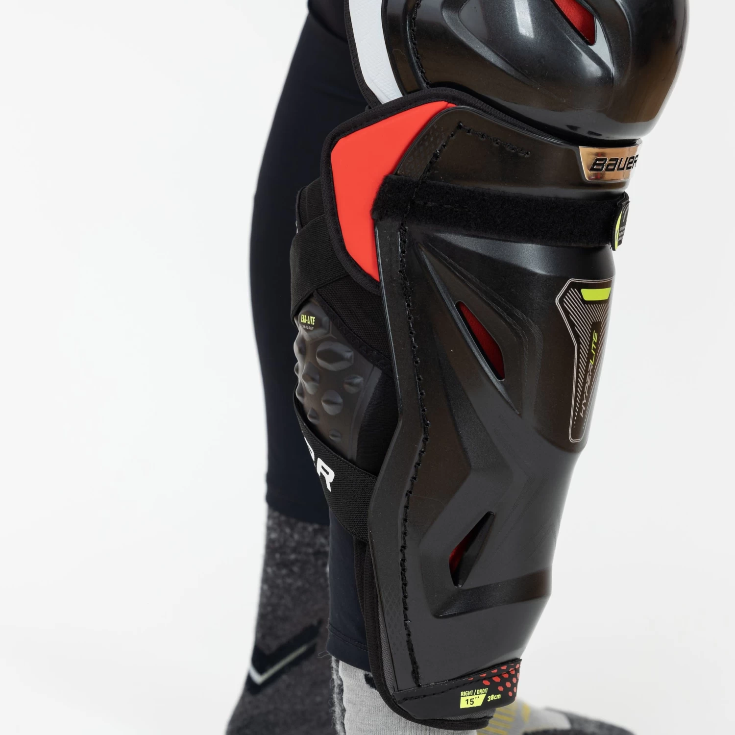 Bauer Vapor Hyperlite Senior Hockey Shin Guards 7 Bauer Vapor Hyperlite Senior Hockey Shin Guards - Image 7
