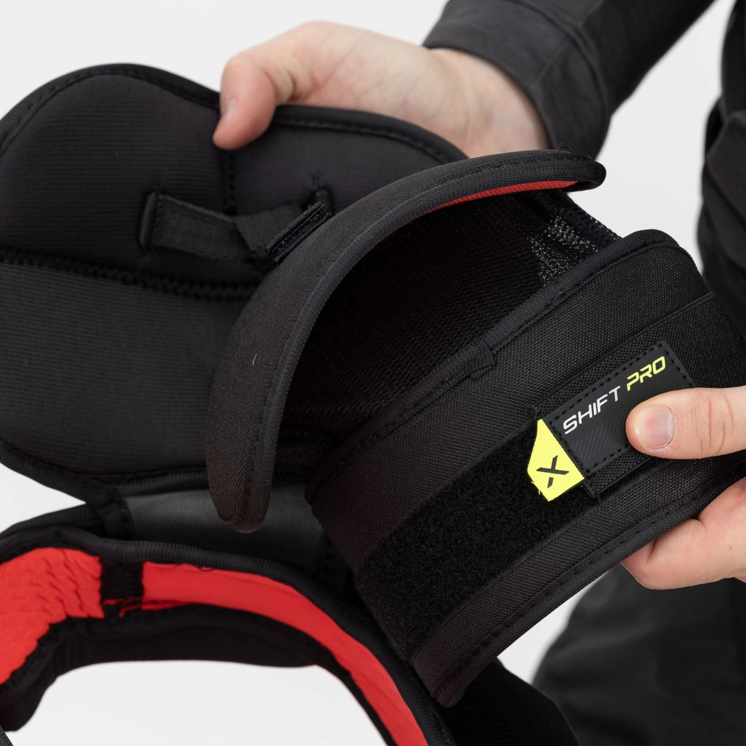 Bauer Vapor Shift Pro Intermediate Hockey Shoulder Pads 4 Bauer Vapor Shift Pro Intermediate Hockey Shoulder Pads - Image 4