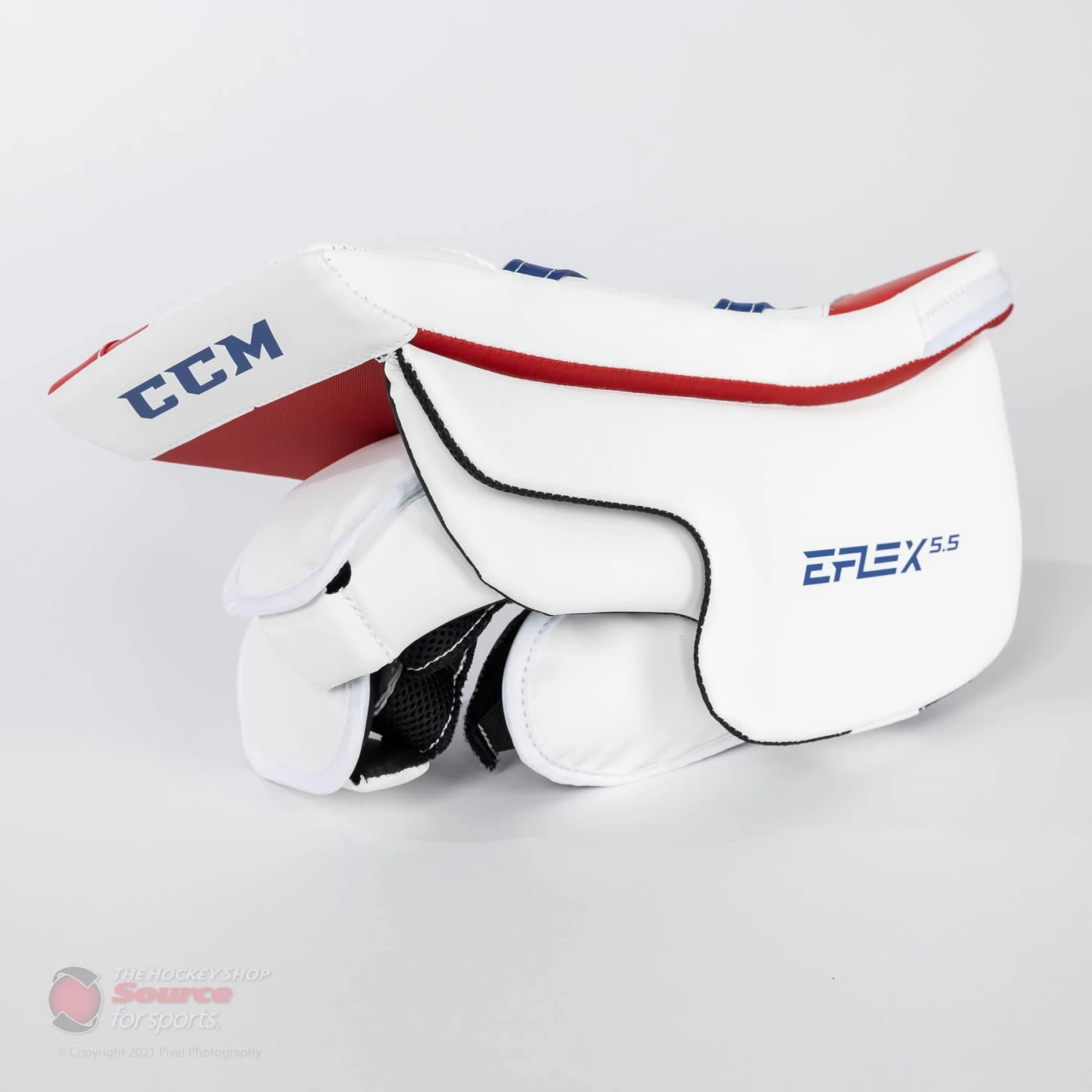 CCM Extreme Flex E5.5 Senior Goalie Blocker 4 CCM Extreme Flex E5.5 Senior Goalie Blocker - Image 4