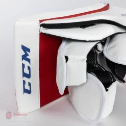 CCM Extreme Flex E5.5 Senior Goalie Blocker 20 CCM Extreme Flex E5.5 Senior Goalie Blocker -Hockey Shop ccm blockers ccm extreme flex e5 5 senior goalie blocker 27988471119938