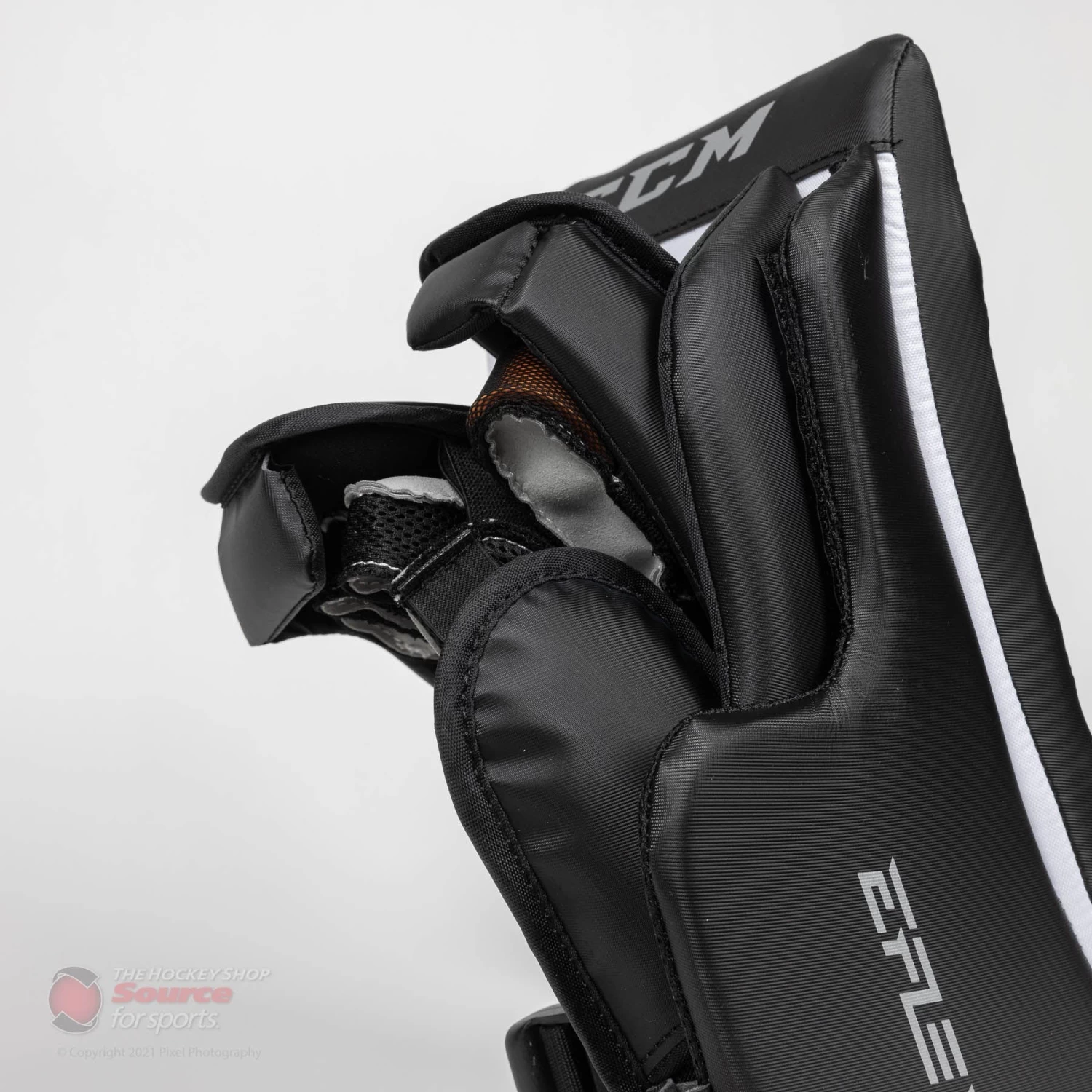 CCM Extreme Flex E5.5 Senior Goalie Blocker - Source Exclusive 5 CCM Extreme Flex E5.5 Senior Goalie Blocker - Source Exclusive - Image 5