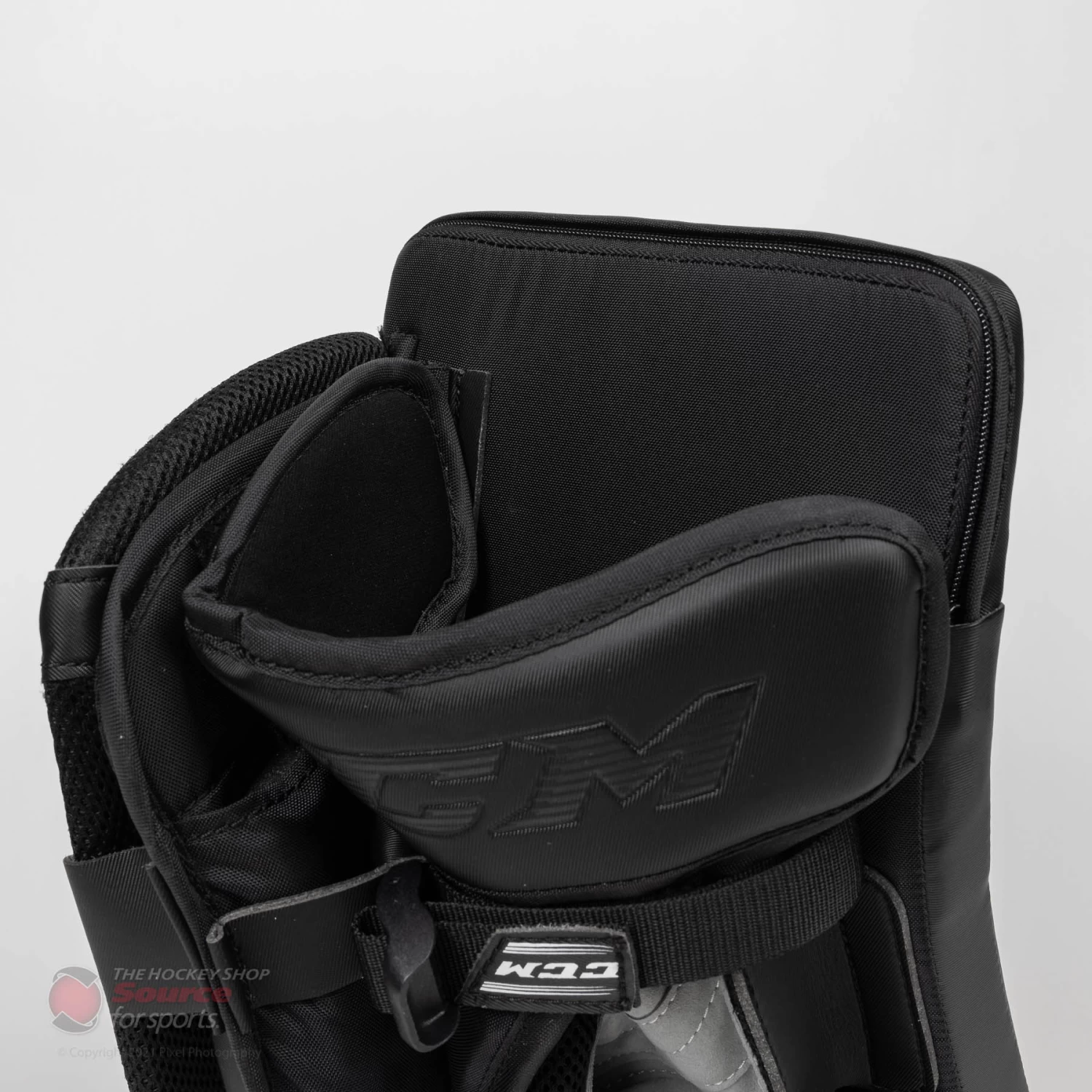 CCM Extreme Flex E5.9 Senior Goalie Blocker - Source Exclusive 9 CCM Extreme Flex E5.9 Senior Goalie Blocker - Source Exclusive - Image 9