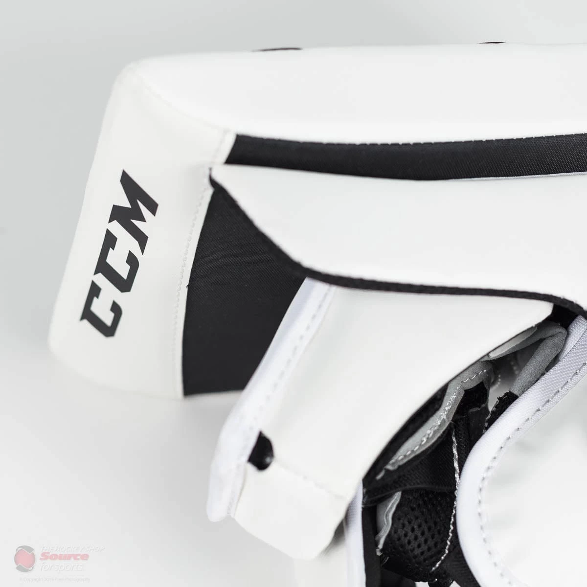 CCM Premier P2.5 Junior Goalie Blocker - Source Exclusive 8 CCM Premier P2.5 Junior Goalie Blocker - Source Exclusive - Image 8