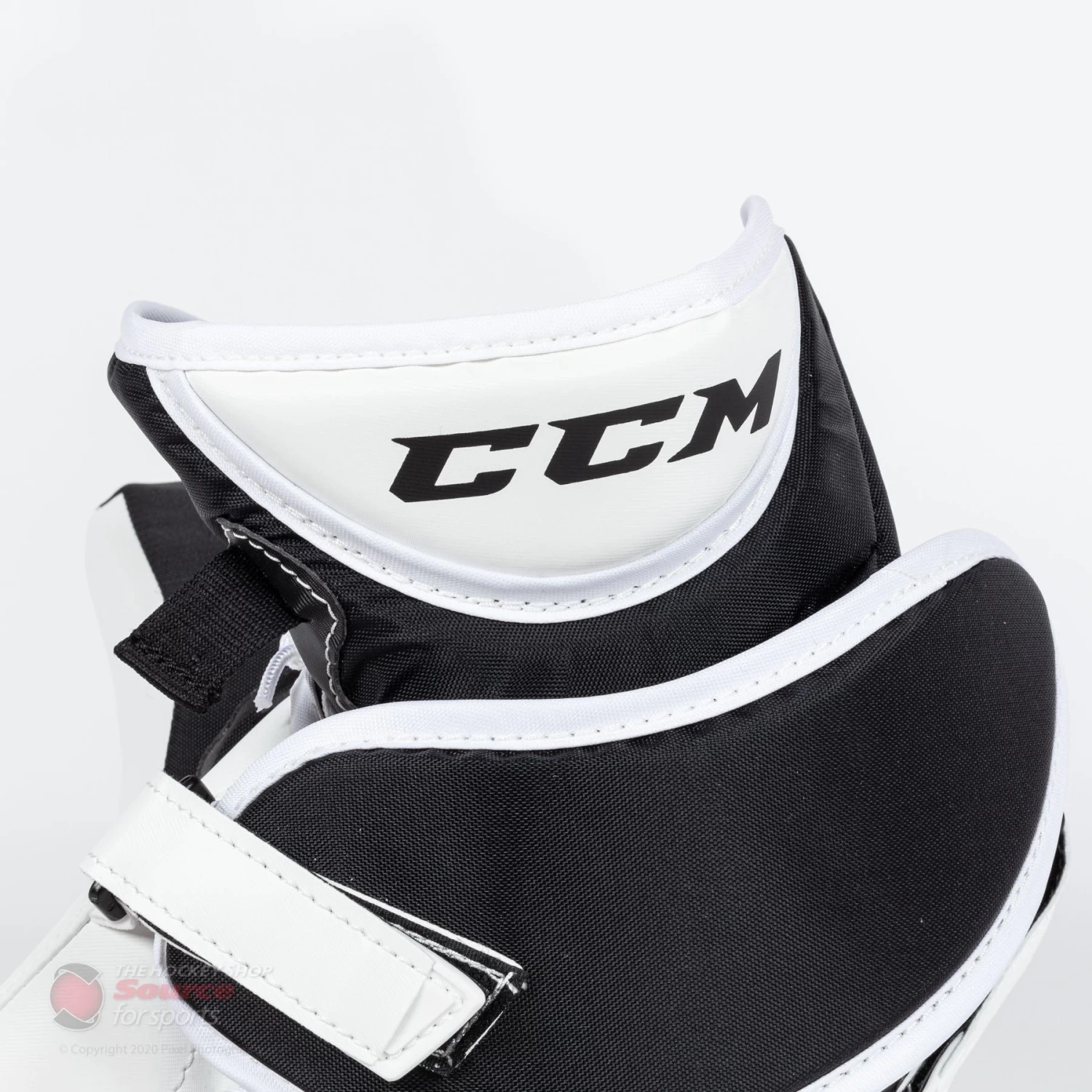 CCM Axis A1.5 Junior Goalie Catcher - Source Exclusive 8 CCM Axis A1.5 Junior Goalie Catcher - Source Exclusive - Image 8