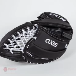 CCM Axis Senior Goalie Catcher - 580 Break Angle 17 CCM Axis Senior Goalie Catcher - 580 Break Angle -Hockey Shop ccm catchers ccm axis senior goalie catcher 580 break angle 14364030271554