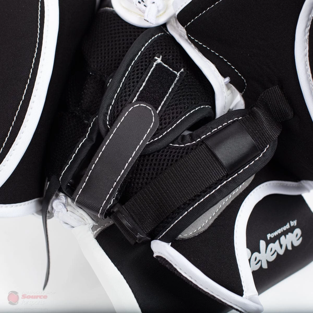 CCM Extreme Flex E4.5 Junior Goalie Catcher - Source Exclusive 9 CCM Extreme Flex E4.5 Junior Goalie Catcher - Source Exclusive - Image 9