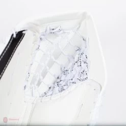 CCM Extreme Flex E4.9 Intermediate Goalie Catcher - Source Exclusive -Hockey Shop ccm catchers ccm extreme flex e4 9 intermediate goalie catcher source exclusive 5323901665346