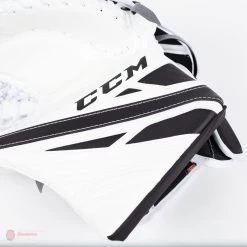 CCM Extreme Flex E4.9 Intermediate Goalie Catcher - Source Exclusive -Hockey Shop ccm catchers ccm extreme flex e4 9 intermediate goalie catcher source exclusive 5323902353474