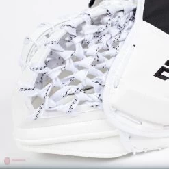 CCM Extreme Flex E4.9 Intermediate Goalie Catcher - Source Exclusive -Hockey Shop ccm catchers ccm extreme flex e4 9 intermediate goalie catcher source exclusive 5323903041602