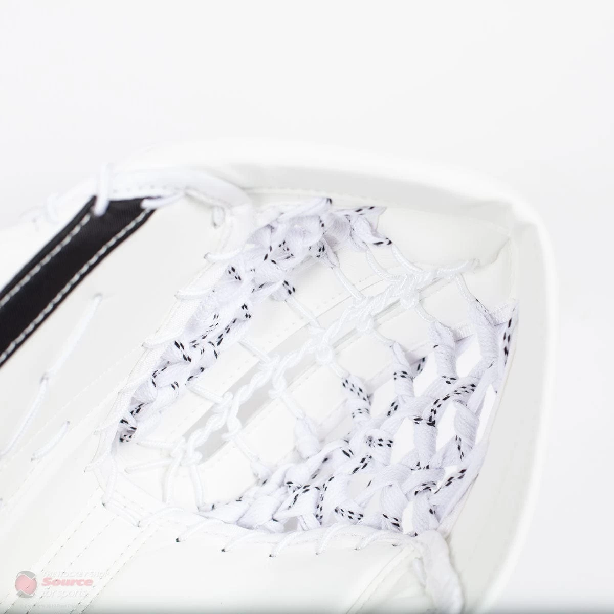 CCM Extreme Flex E4.9 Senior Goalie Catcher - Source Exclusive 2 CCM Extreme Flex E4.9 Senior Goalie Catcher - Source Exclusive - Image 2