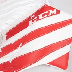 CCM Extreme Flex E5.5 Youth Goalie Catcher 15 CCM Extreme Flex E5.5 Youth Goalie Catcher -Hockey Shop ccm catchers ccm extreme flex e5 5 youth goalie catcher 27972558979138