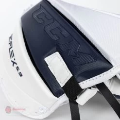 CCM Extreme Flex E5.9 Intermediate Goalie Catcher 23 CCM Extreme Flex E5.9 Intermediate Goalie Catcher -Hockey Shop ccm catchers ccm extreme flex e5 9 intermediate goalie catcher 27988516864066
