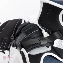 CCM Extreme Flex E5.9 Intermediate Goalie Catcher 29 CCM Extreme Flex E5.9 Intermediate Goalie Catcher -Hockey Shop ccm catchers ccm extreme flex e5 9 intermediate goalie catcher 27988517126210