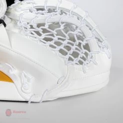 CCM Extreme Flex E5.9 Senior Goalie Catcher -Hockey Shop ccm catchers ccm extreme flex e5 9 senior goalie catcher 27988525154370