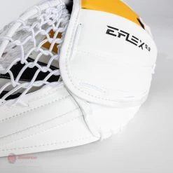 CCM Extreme Flex E5.9 Senior Goalie Catcher -Hockey Shop ccm catchers ccm extreme flex e5 9 senior goalie catcher 27988525350978