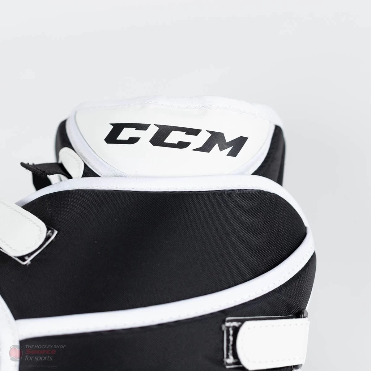 CCM Premier P2.5 Junior Goalie Catcher - Source Exclusive 8 CCM Premier P2.5 Junior Goalie Catcher - Source Exclusive - Image 8