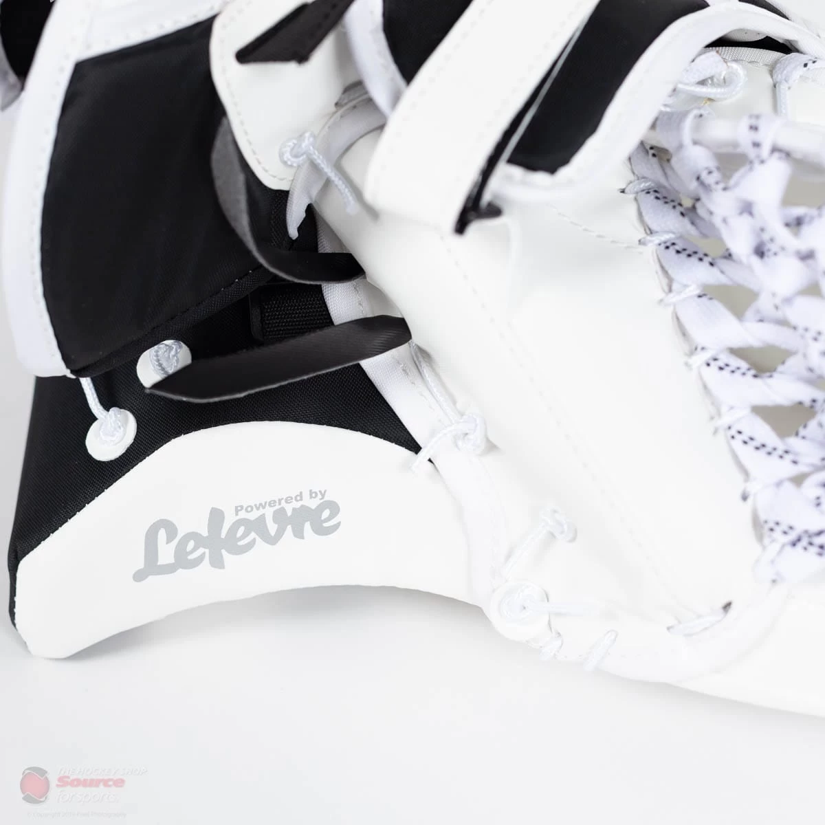 CCM Premier P2.5 Junior Goalie Catcher - Source Exclusive 5 CCM Premier P2.5 Junior Goalie Catcher - Source Exclusive - Image 5