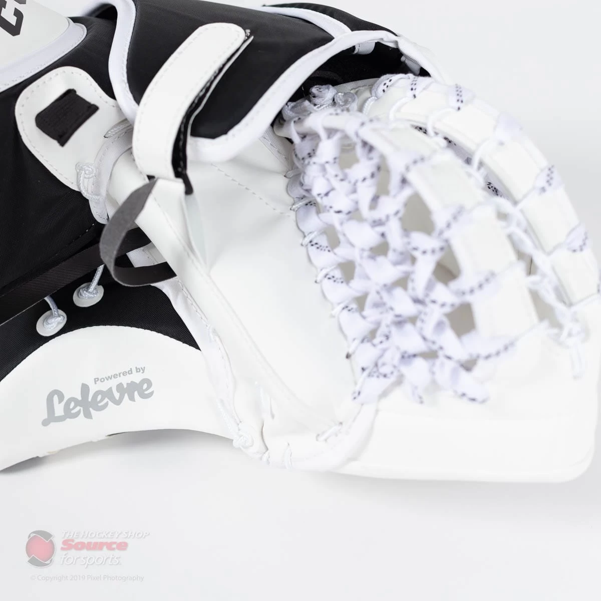 CCM Premier P2.5 Senior Goalie Catcher - Source Exclusive 5 CCM Premier P2.5 Senior Goalie Catcher - Source Exclusive - Image 5