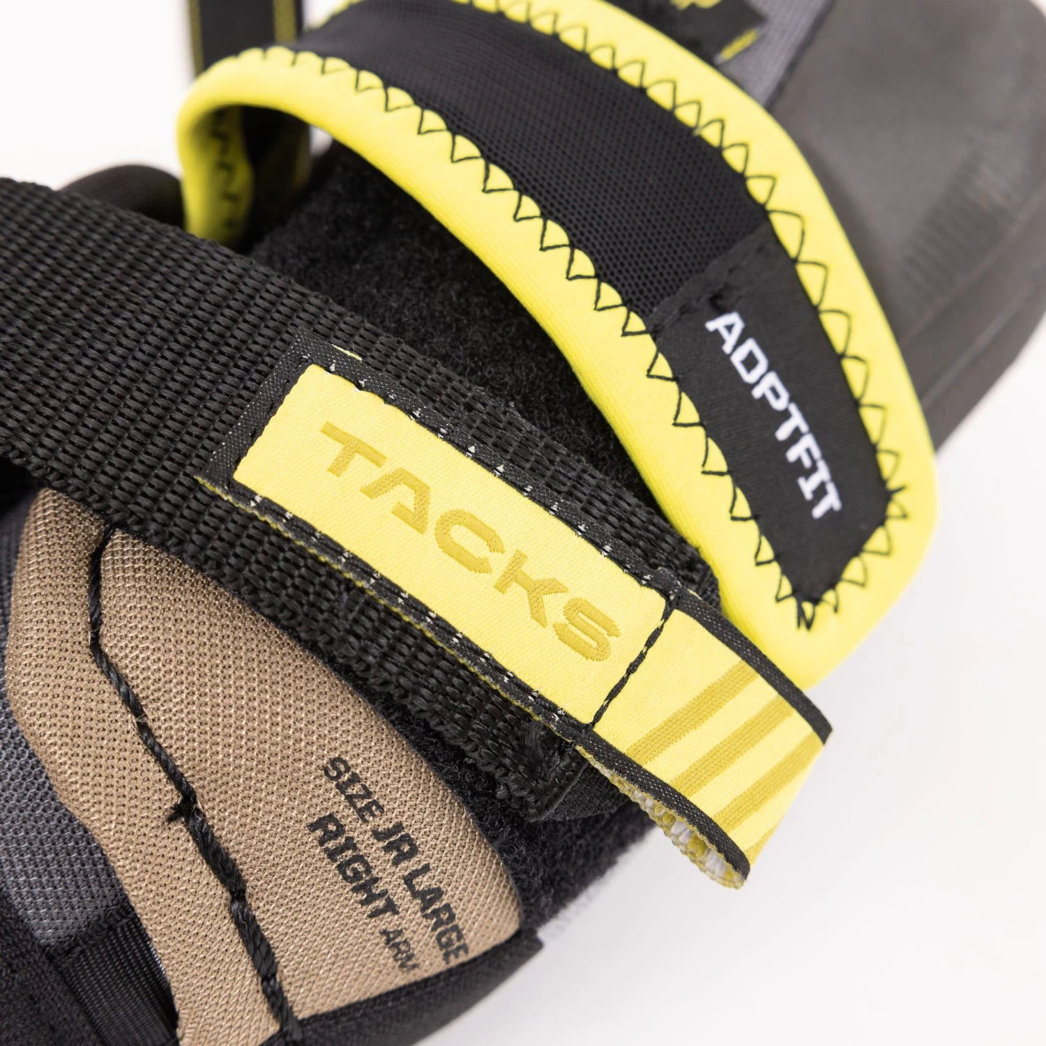 CCM Tacks AS580 Junior Hockey Elbow Pads 2 CCM Tacks AS580 Junior Hockey Elbow Pads - Image 2