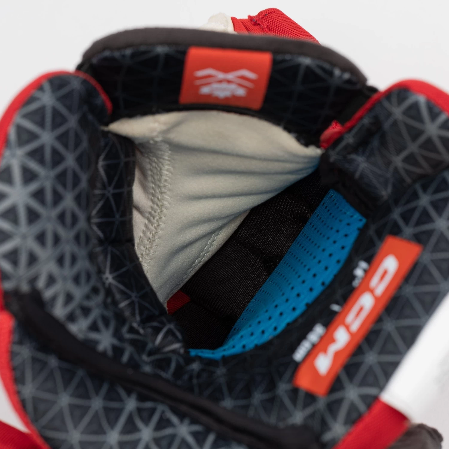 CCM Jetspeed FT6 Senior Hockey Gloves 7 CCM Jetspeed FT6 Senior Hockey Gloves - Image 7