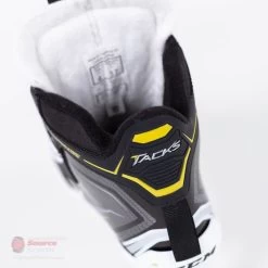 CCM Tacks 9060 Junior Goalie Skates 16 CCM Tacks 9060 Junior Goalie Skates -Hockey Shop ccm goalie skates ccm tacks 9060 junior goalie skates 4565982937154