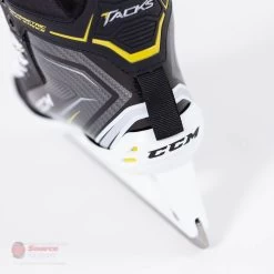 CCM Tacks 9060 Junior Goalie Skates 17 CCM Tacks 9060 Junior Goalie Skates -Hockey Shop ccm goalie skates ccm tacks 9060 junior goalie skates 4565982969922