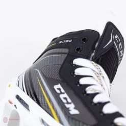 CCM Tacks 9060 Junior Goalie Skates 20 CCM Tacks 9060 Junior Goalie Skates -Hockey Shop ccm goalie skates ccm tacks 9060 junior goalie skates 4565983068226