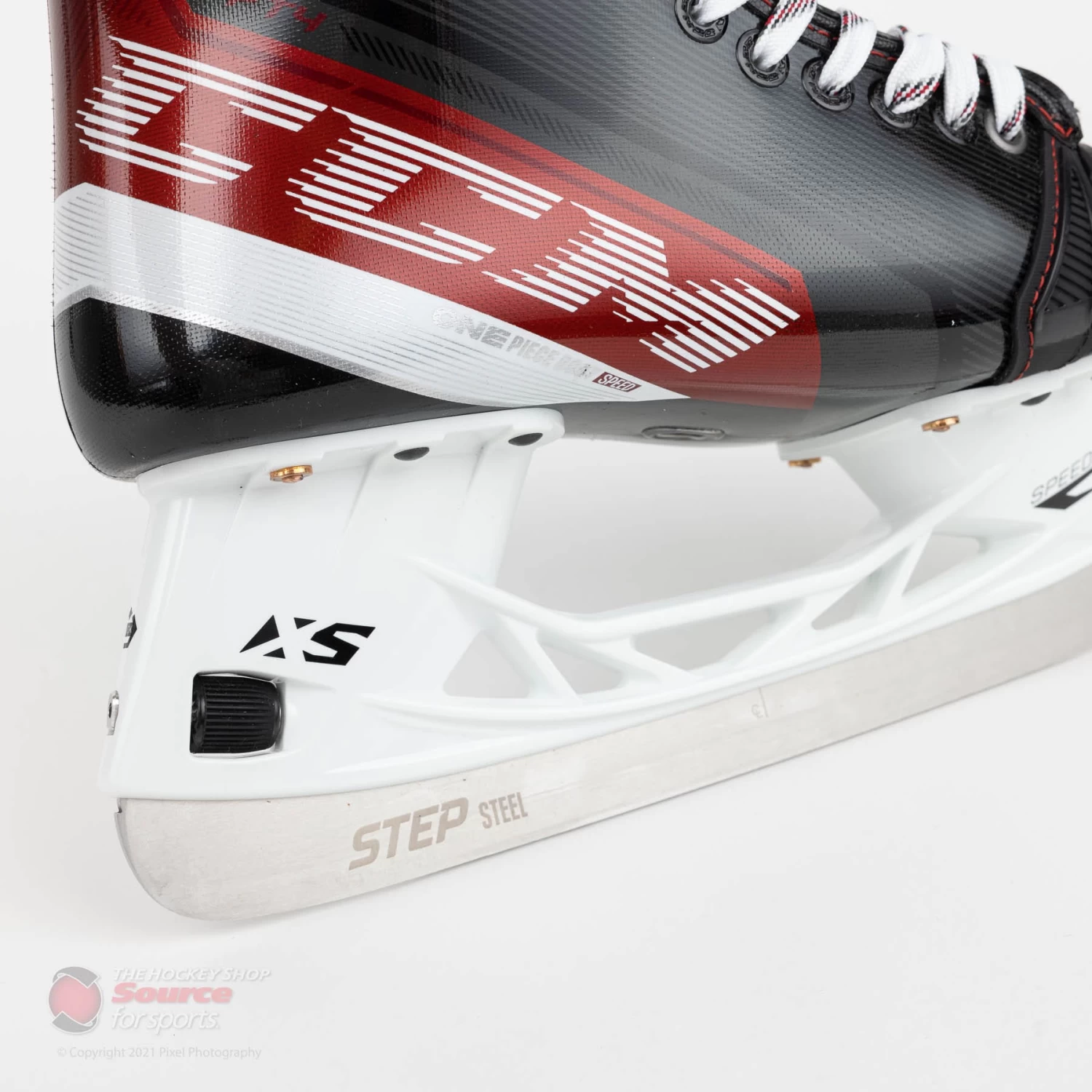 CCM Jetspeed FT4 Intermediate Hockey Skates 3 CCM Jetspeed FT4 Intermediate Hockey Skates - Image 3