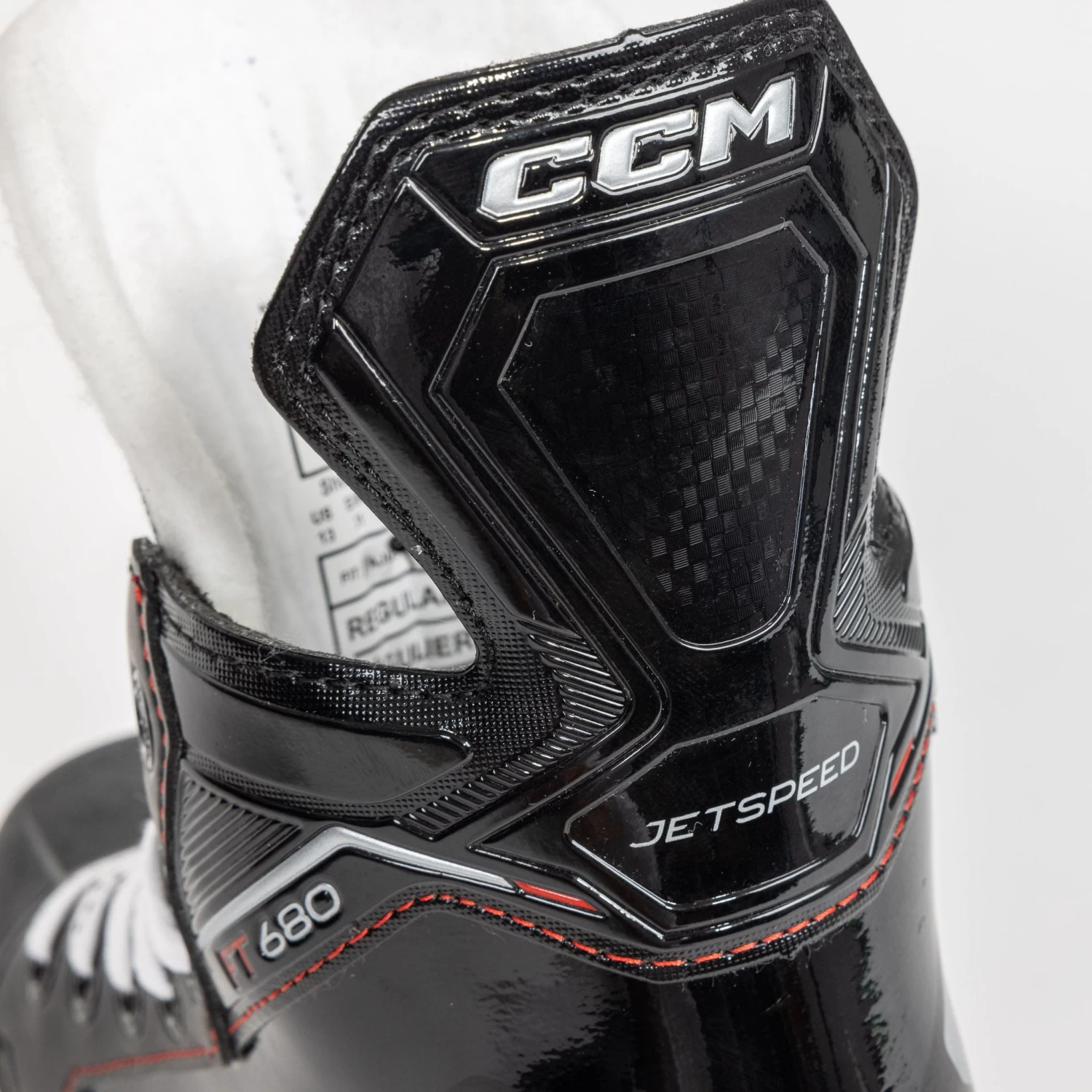 CCM Jetspeed FT680 Youth Hockey Skates 6 CCM Jetspeed FT680 Youth Hockey Skates - Image 6