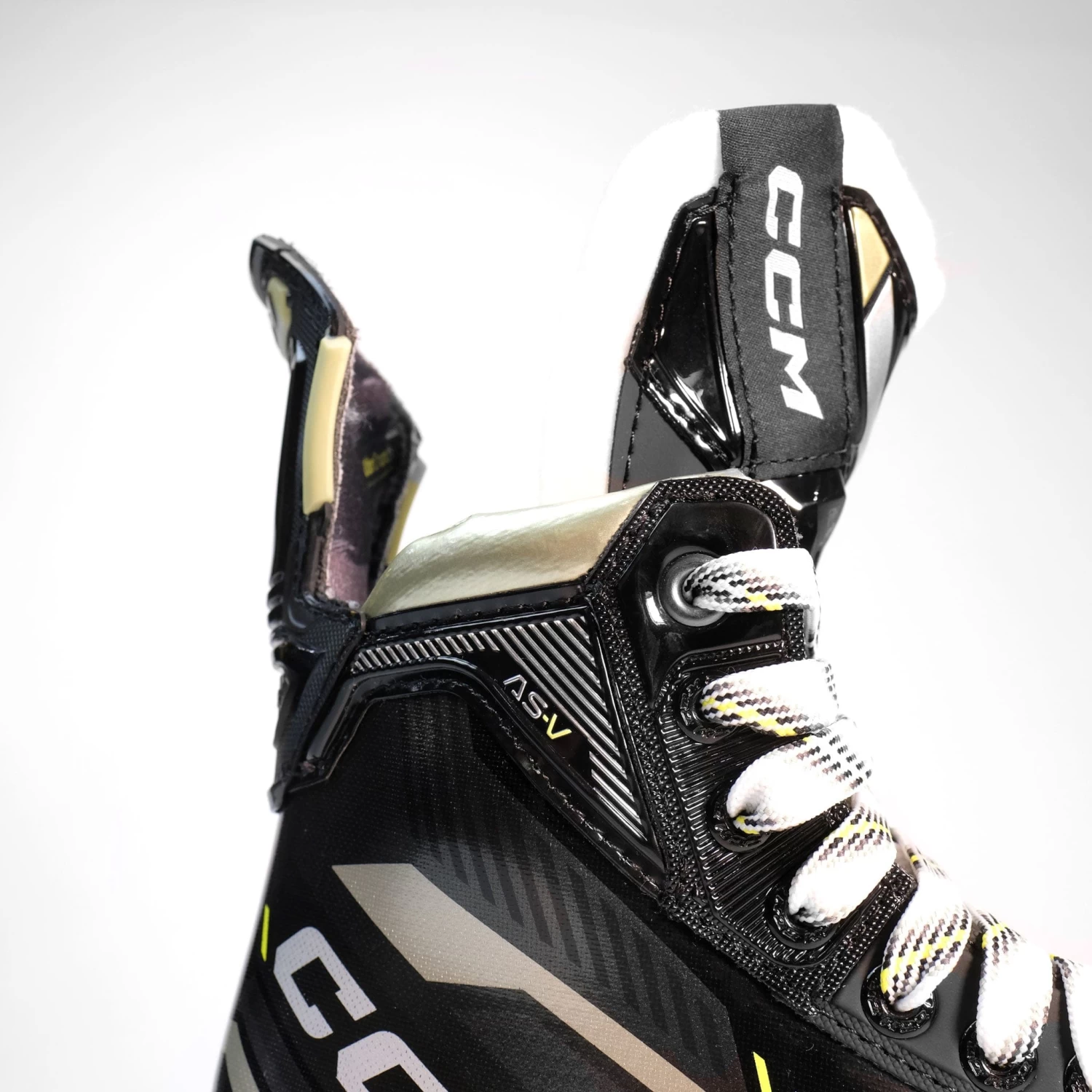 CCM Tacks AS-V Junior Hockey Skates 7 CCM Tacks AS-V Junior Hockey Skates - Image 7