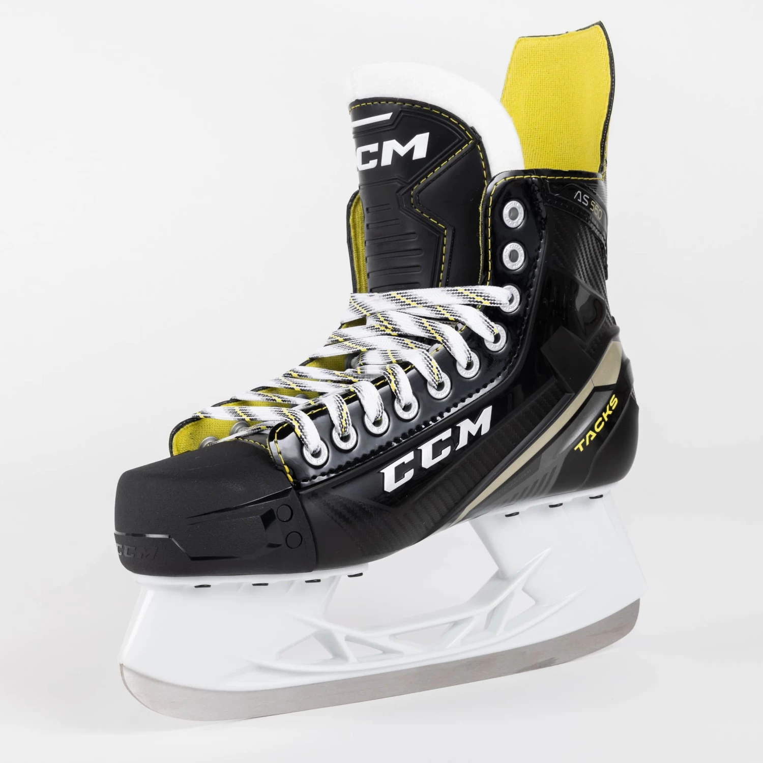 CCM Tacks AS560 Intermediate Hockey Skates 4 CCM Tacks AS560 Intermediate Hockey Skates - Image 4