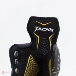 CCM Tacks Vector Junior Skates (2018) -Hockey Shop ccm hockey skates ccm tacks vector junior skates 2018 4566186000450