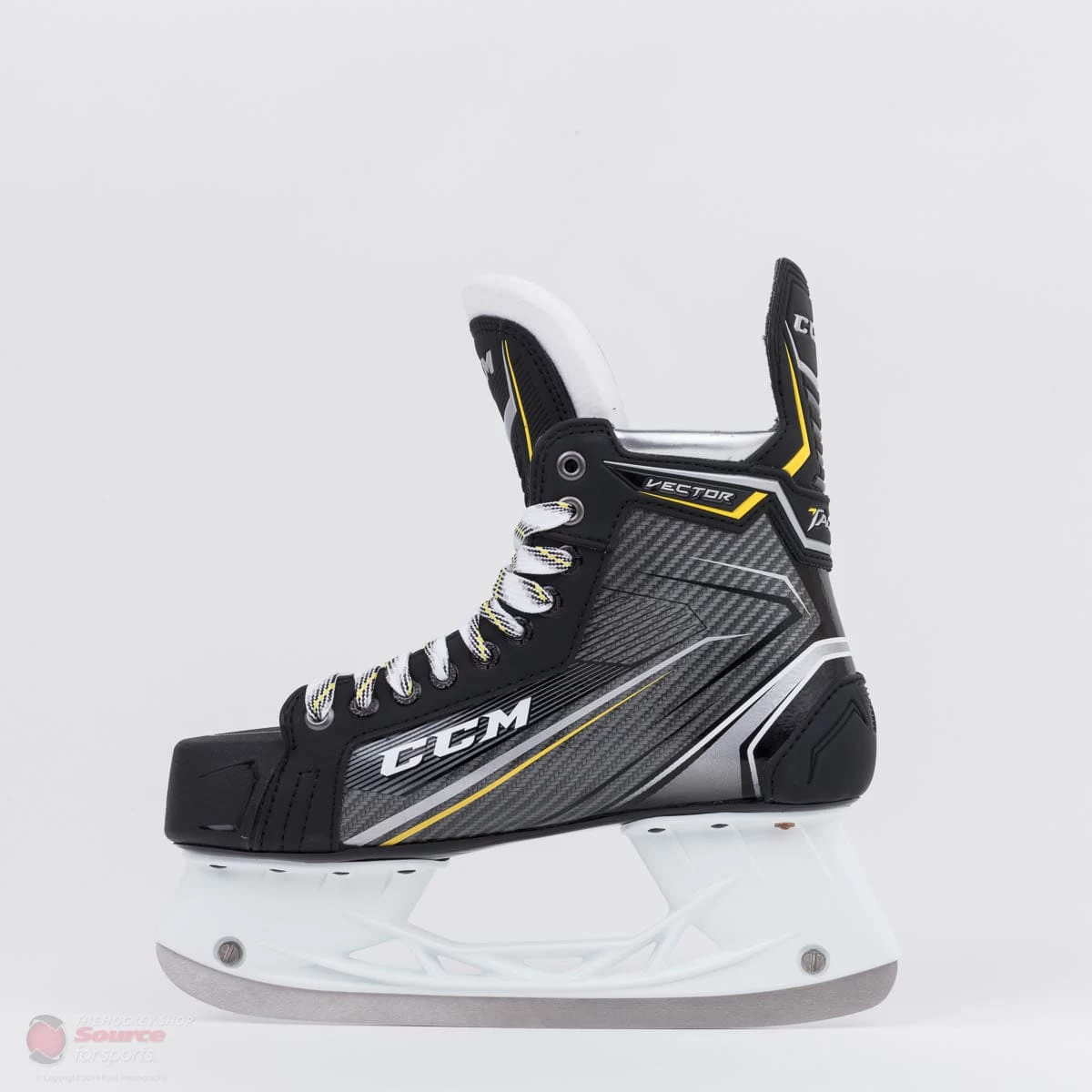CCM Tacks Vector Senior Hockey Skates (2018) 2 CCM Tacks Vector Senior Hockey Skates (2018) - Image 2
