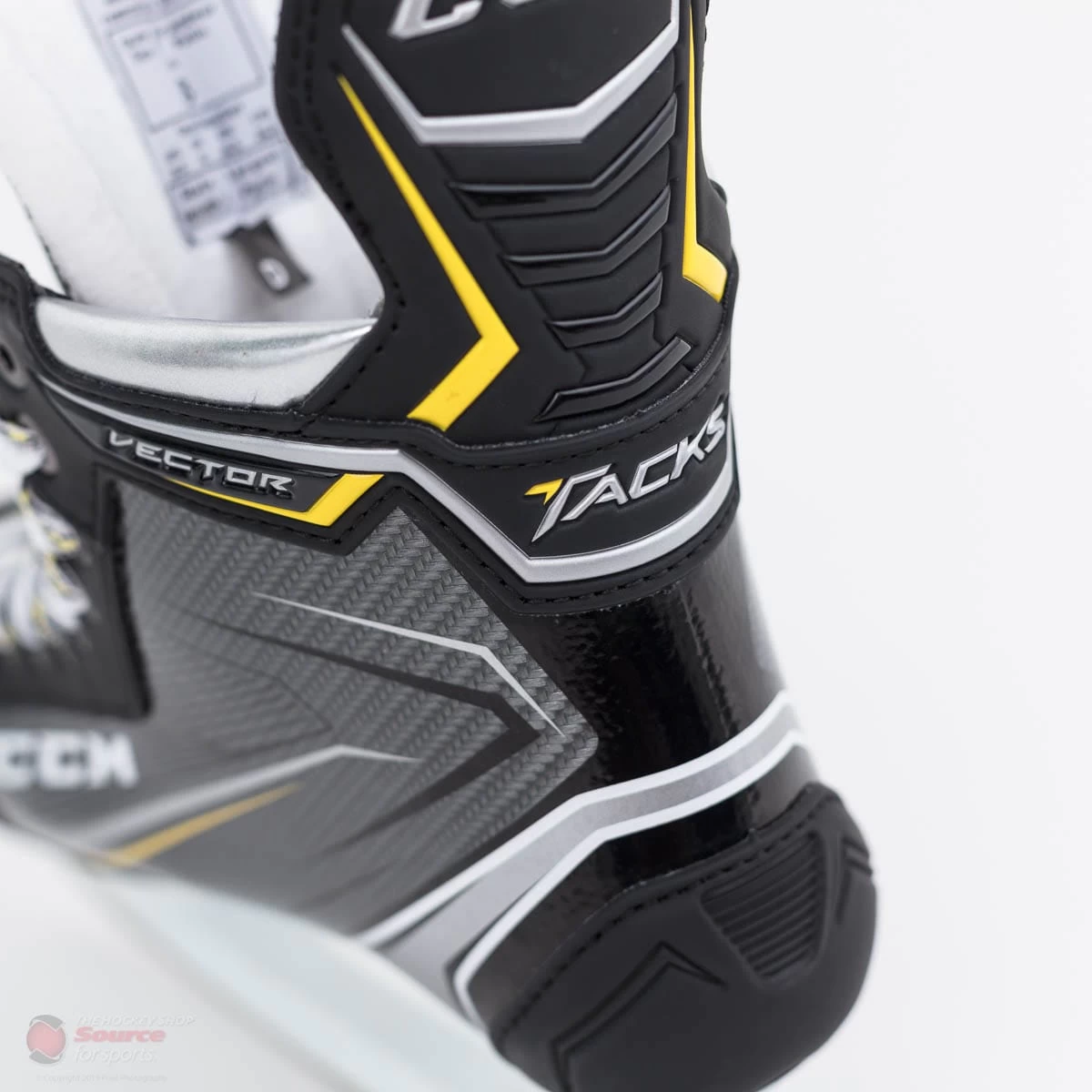 CCM Tacks Vector Senior Hockey Skates (2018) 5 CCM Tacks Vector Senior Hockey Skates (2018) - Image 5