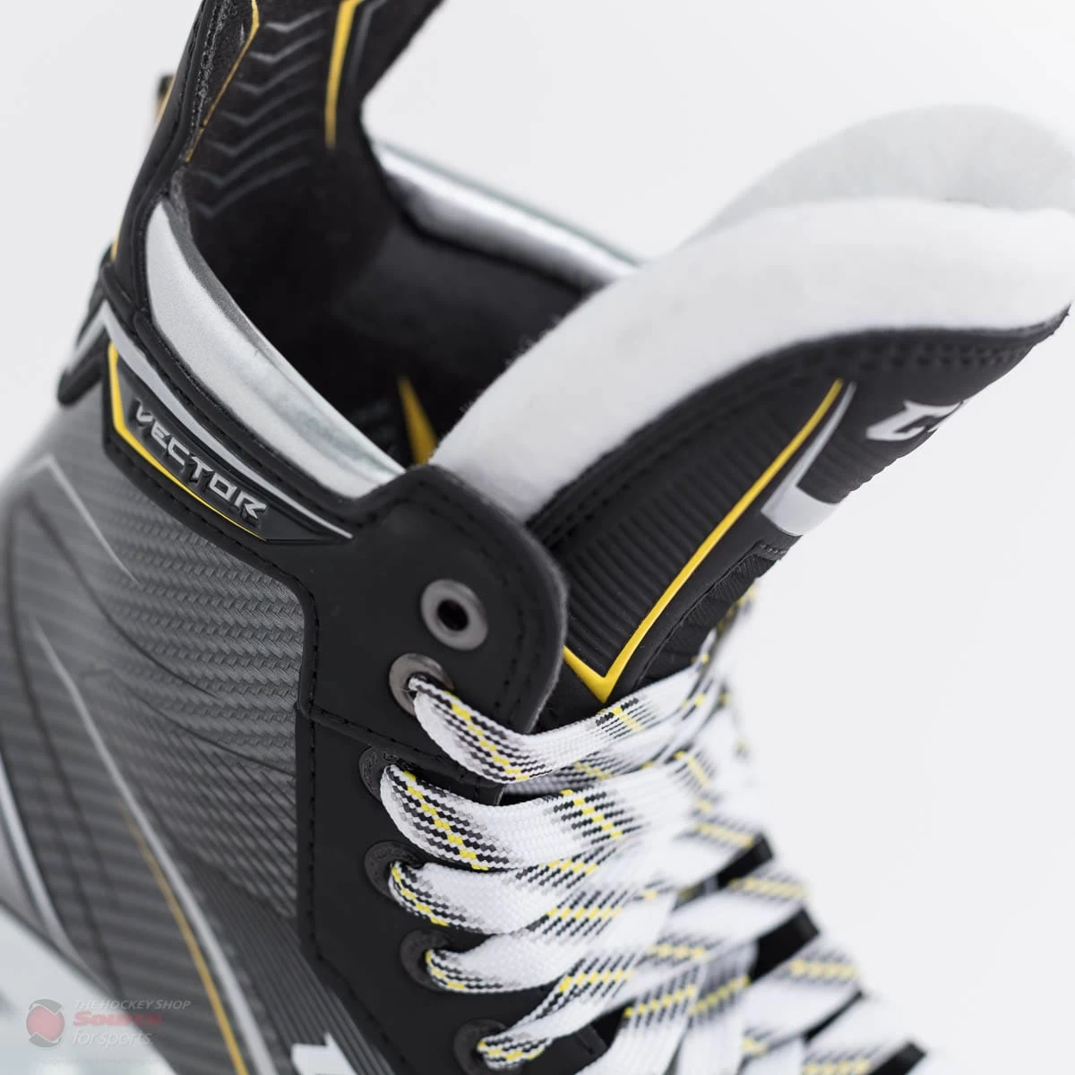 CCM Tacks Vector Senior Hockey Skates (2018) 8 CCM Tacks Vector Senior Hockey Skates (2018) - Image 8