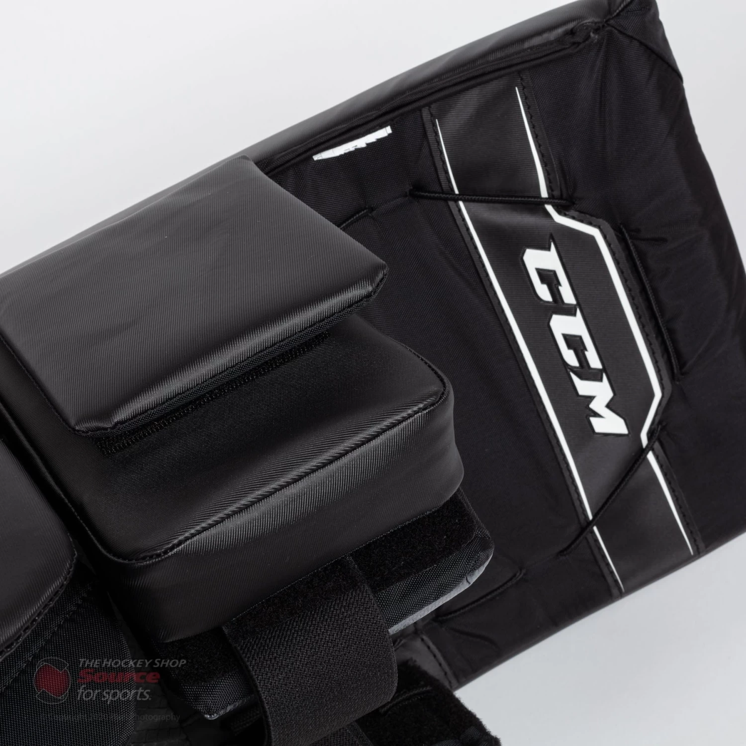CCM Axis A1.9 Intermediate Goalie Leg Pads - Source Exclusive 8 CCM Axis A1.9 Intermediate Goalie Leg Pads - Source Exclusive - Image 8