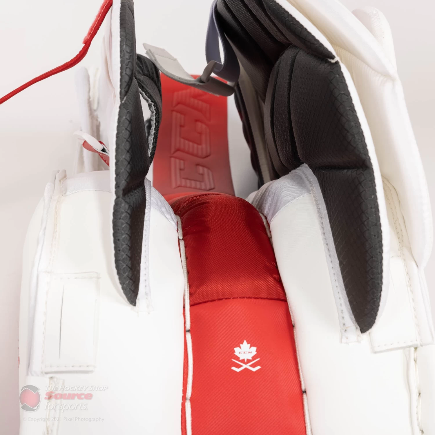 CCM Extreme Flex 5 Senior Goalie Leg Pads 17 CCM Extreme Flex 5 Senior Goalie Leg Pads - Image 17