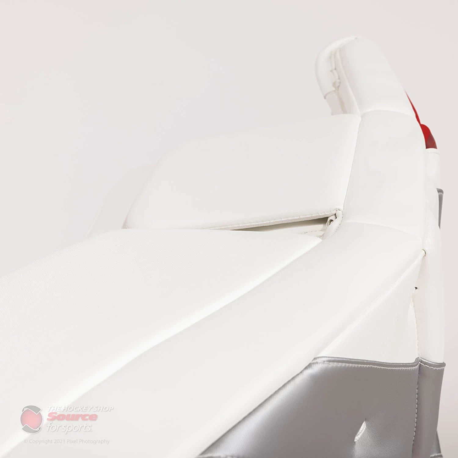 CCM Extreme Flex 5 Senior Goalie Leg Pads 19 CCM Extreme Flex 5 Senior Goalie Leg Pads - Image 19