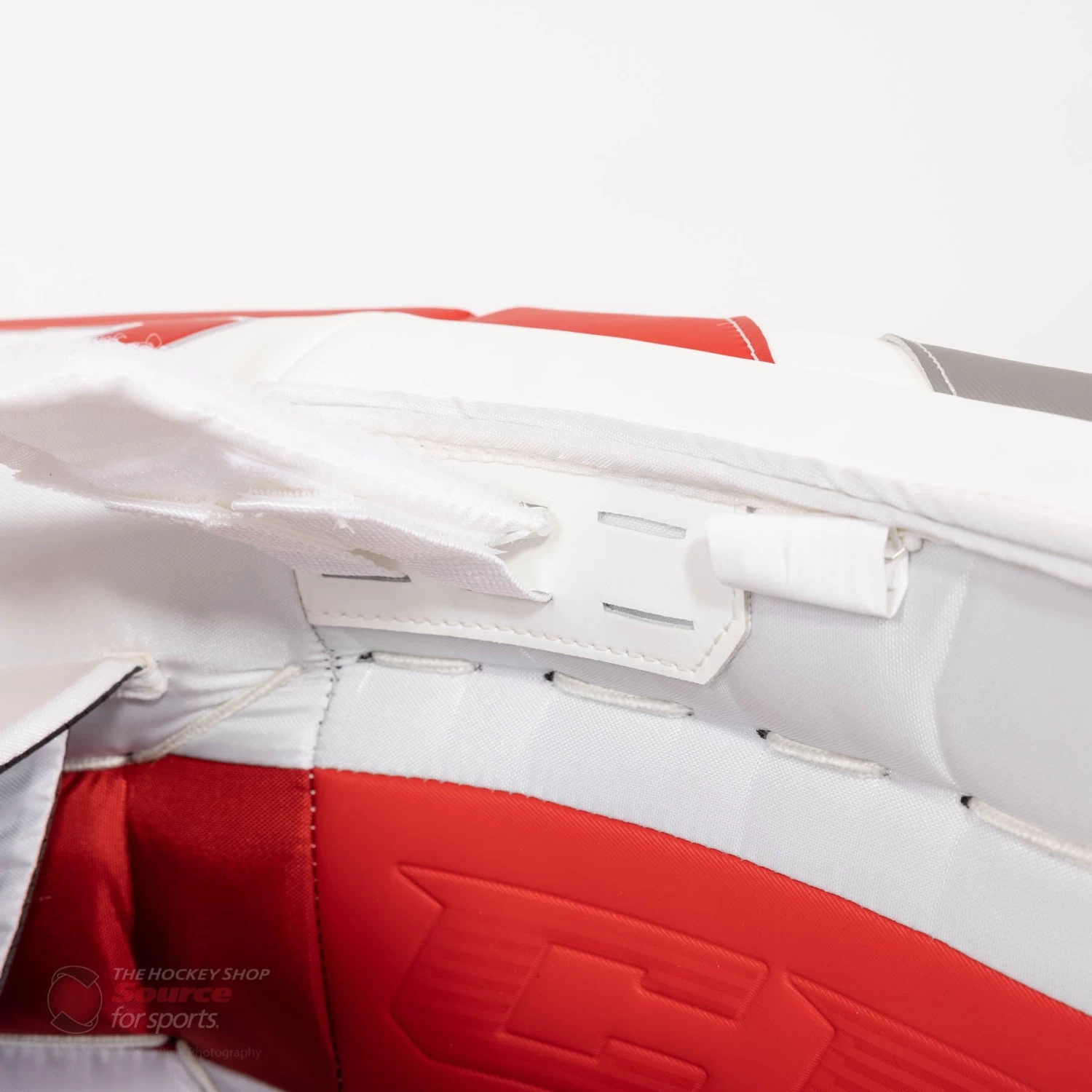 CCM Extreme Flex 5 Senior Goalie Leg Pads 13 CCM Extreme Flex 5 Senior Goalie Leg Pads - Image 13