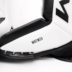 CCM Extreme Flex 5 Senior Goalie Leg Pads - "Pro" Stock - Cam Matwiv 8 CCM Extreme Flex 5 Senior Goalie Leg Pads - "Pro" Stock - Cam Matwiv -Hockey Shop ccm leg pads ccm extreme flex 5 senior goalie leg pads pro stock cam matwiv white black 33 2 5 29000923054146