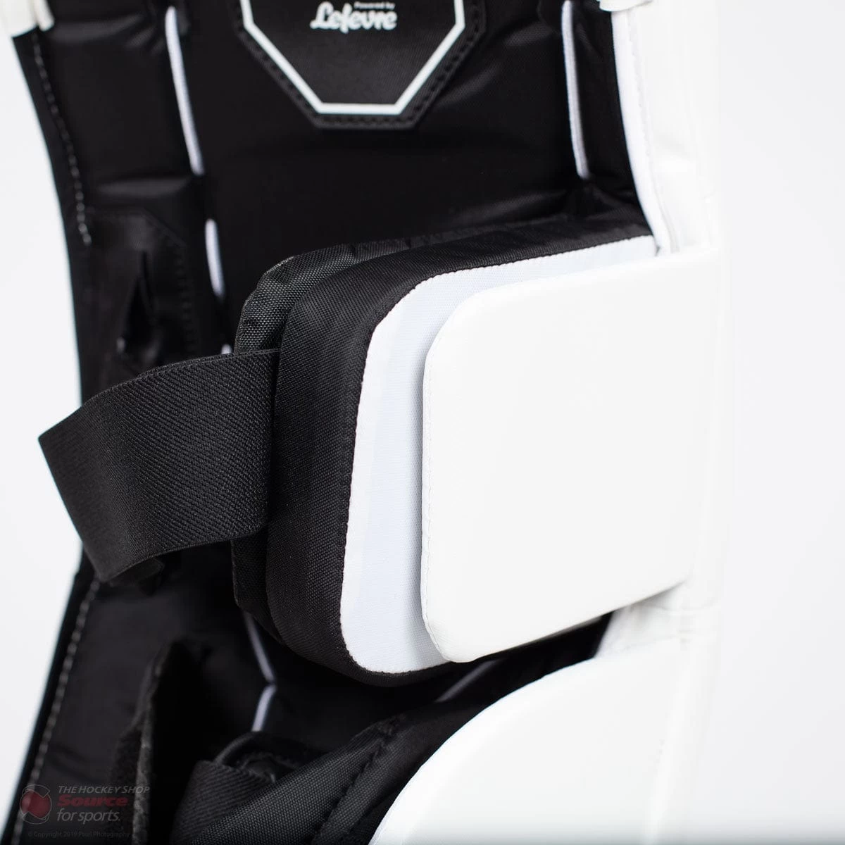 CCM Extreme Flex E4.5 Junior Goalie Leg Pads - Source Exclusive 6 CCM Extreme Flex E4.5 Junior Goalie Leg Pads - Source Exclusive - Image 6