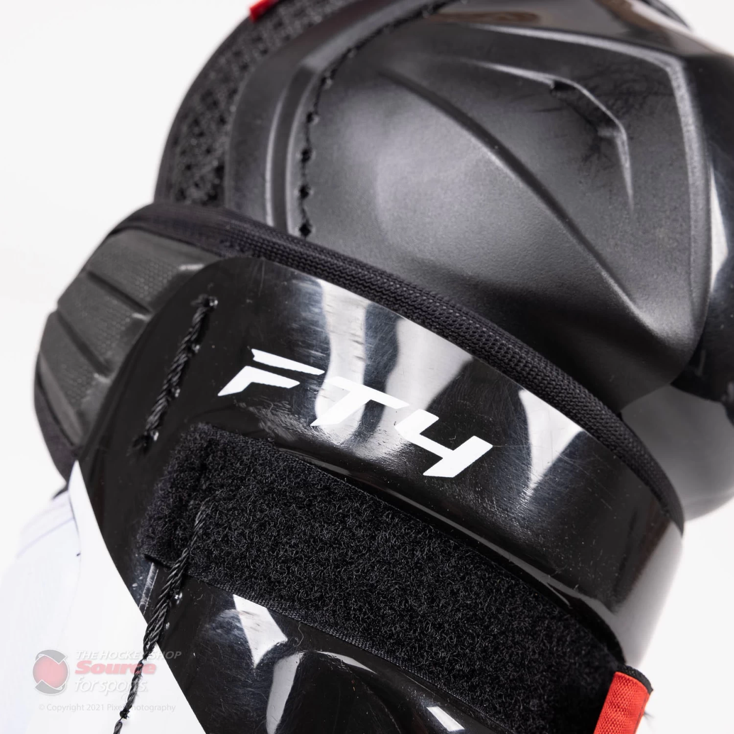 CCM Jetspeed FT4 Junior Hockey Shin Guards 14 CCM Jetspeed FT4 Junior Hockey Shin Guards - Image 14