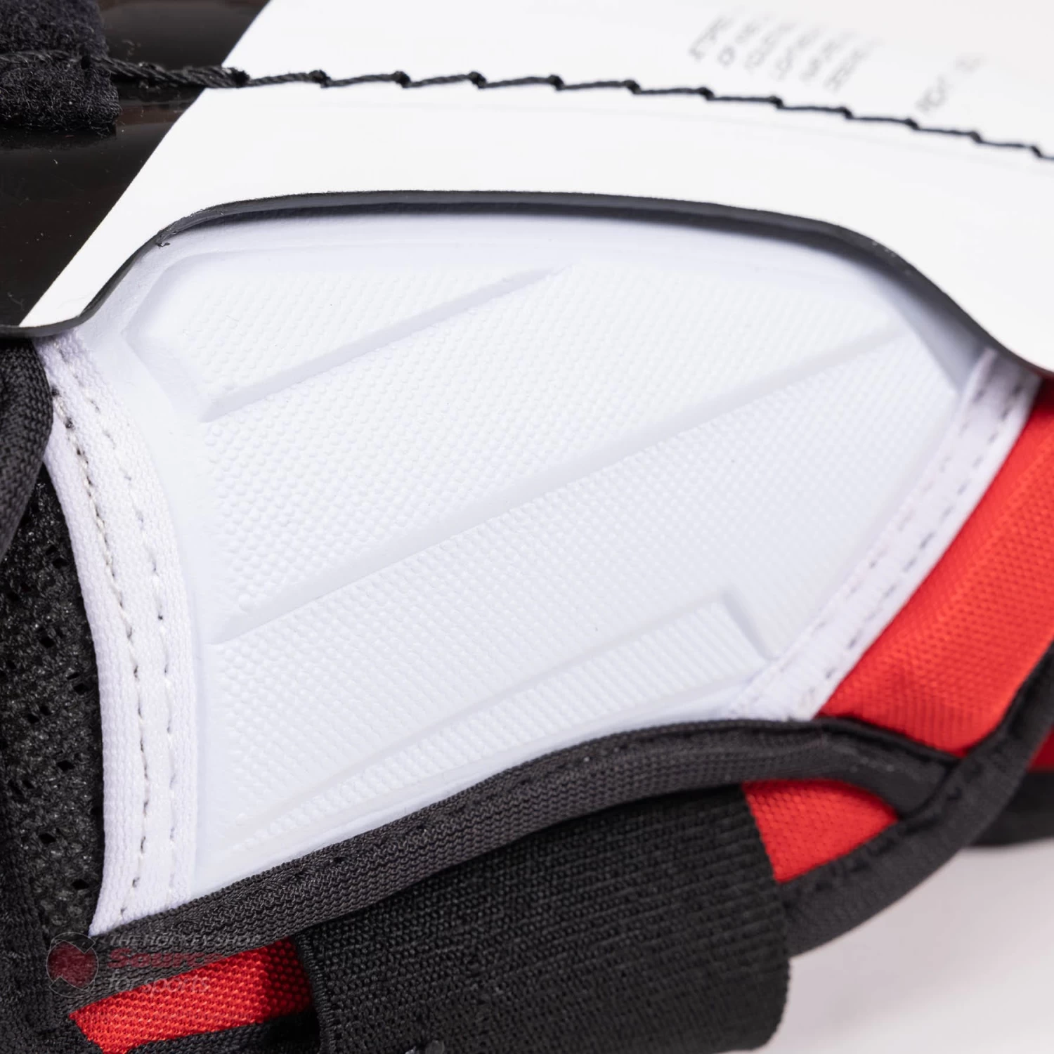 CCM Jetspeed FT4 Junior Hockey Shin Guards 11 CCM Jetspeed FT4 Junior Hockey Shin Guards - Image 11